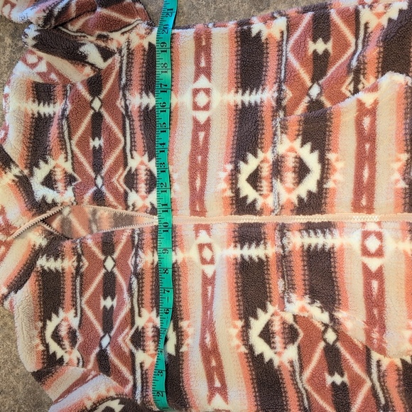 Aztec zip up flannel sweater - Picture 4 of 4